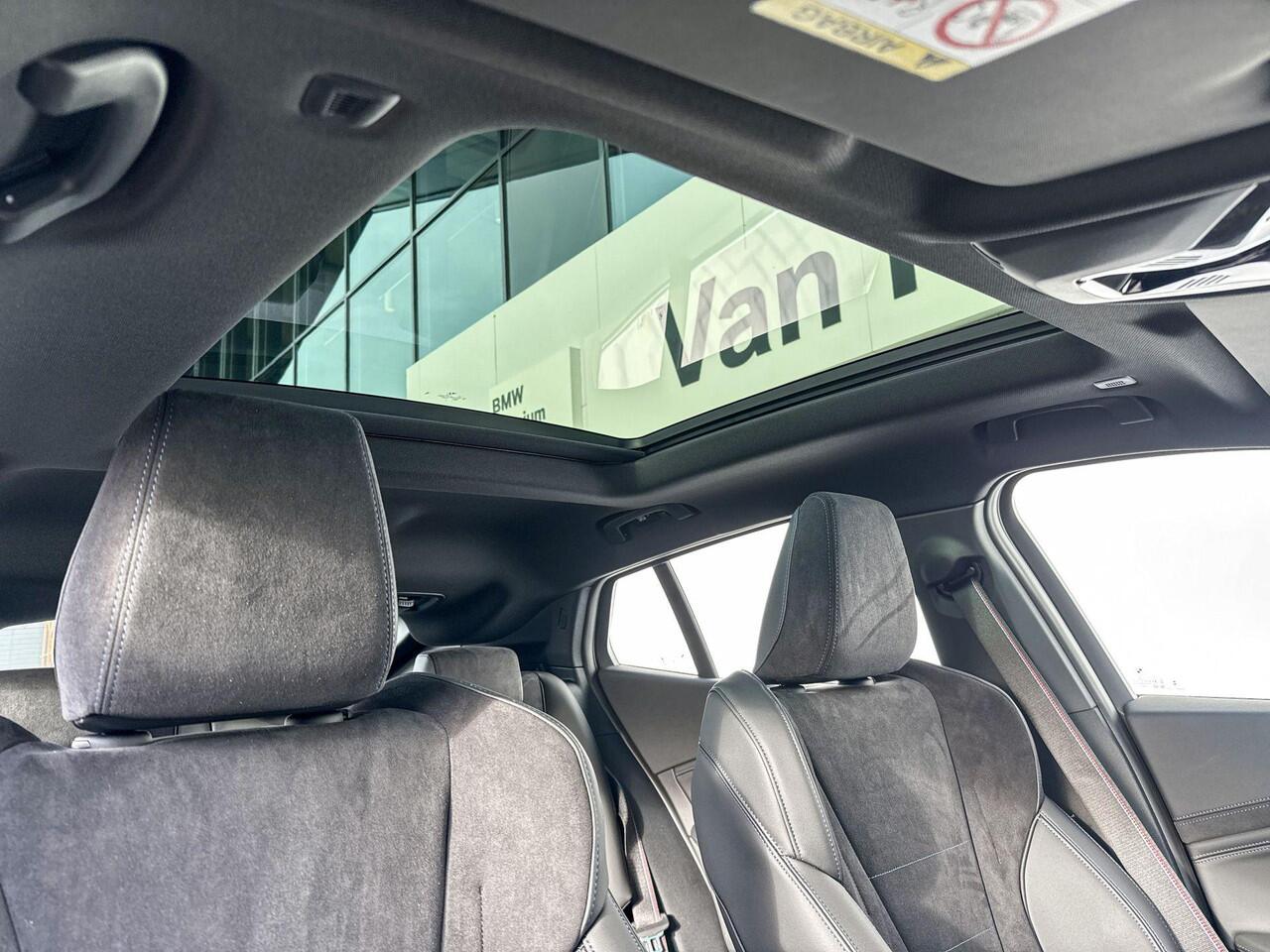 BMW X2 iX2 xDrive30 M Sport Edition | M Sport Pro | Premium Pack | Showroomvoordeel