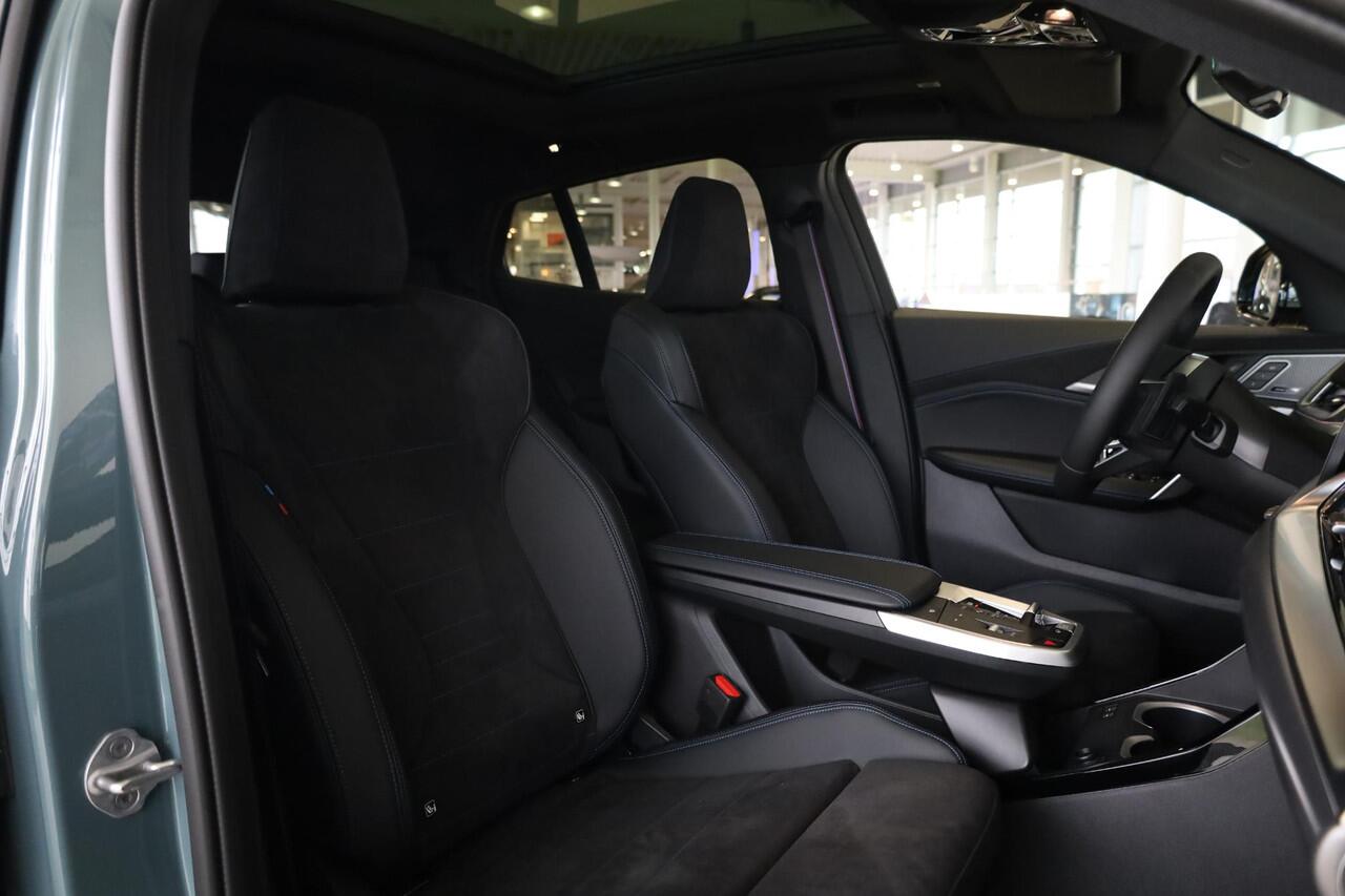 BMW X2 sDrive20i M Sportpakket Pro | Panoramadak | Head-Up | Harman Kardon | Adaptieve Cruise Control | 360 Camera | Stoel & Stuurwielverwarming | Dodehoekdetectie | Adaptieve LED | Trekhaak | Showroom Selection