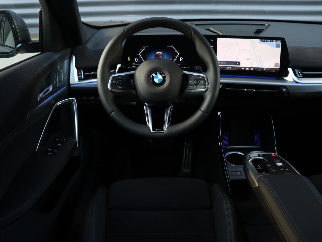 BMW X2 sDrive20i | M Sportpakket Pro | Panodak | Trekhaak | Head-Up | Driving Assistant Plus | Elektr. Stoelen | Parking Assistant Plus | 19'' LMV | Ekris Selection