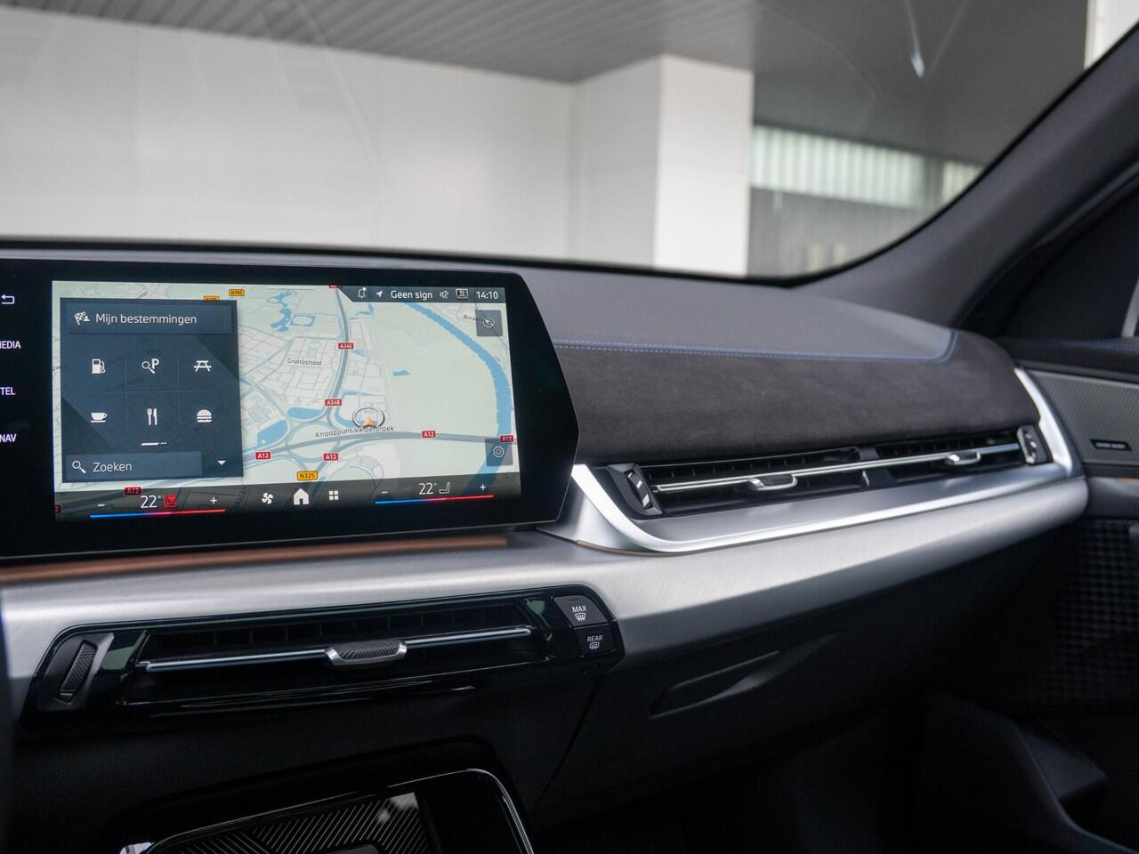 BMW X2 sDrive 20i M Sportpakket Pro | Innovation Pack | Comfort Pack | Panoramadak | Trekhaak | Showroom Selection