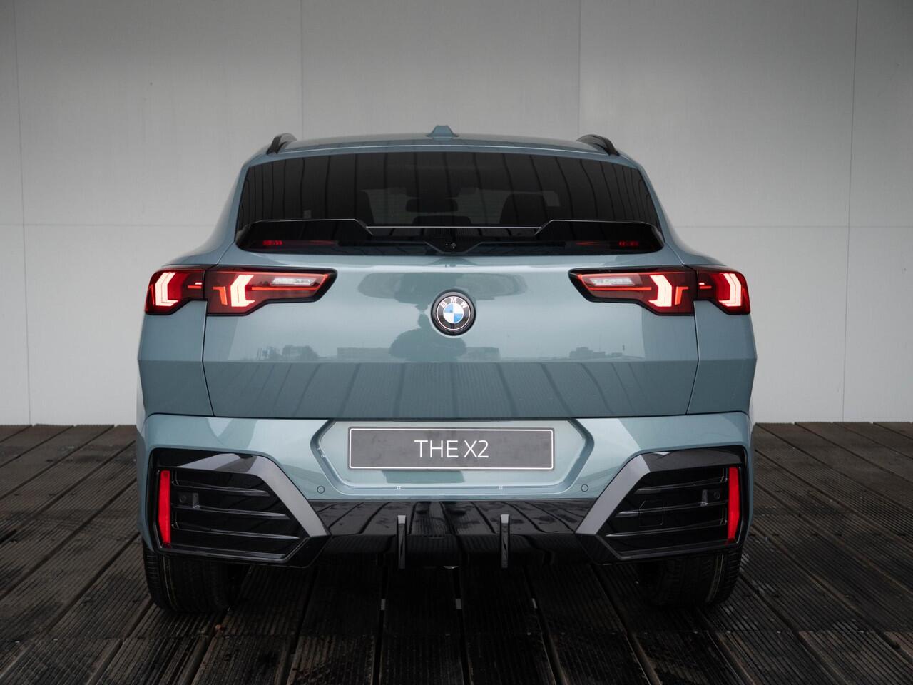 BMW X2 sDrive 20i M Sportpakket Pro | Innovation Pack | Comfort Pack | Panoramadak | Trekhaak | Showroom Selection