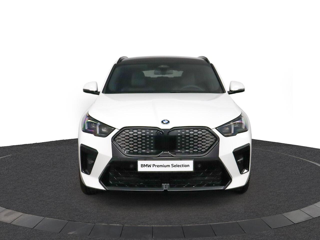 BMW X2 iX2 eDrive20 67 kWh M Sport Edition | M Sportpakket Pro | Innovation Pack | Driving Assistant Plus | Comfort Access | Panoramadak | Harman-Kardon | Head-Up | Ekris Selection