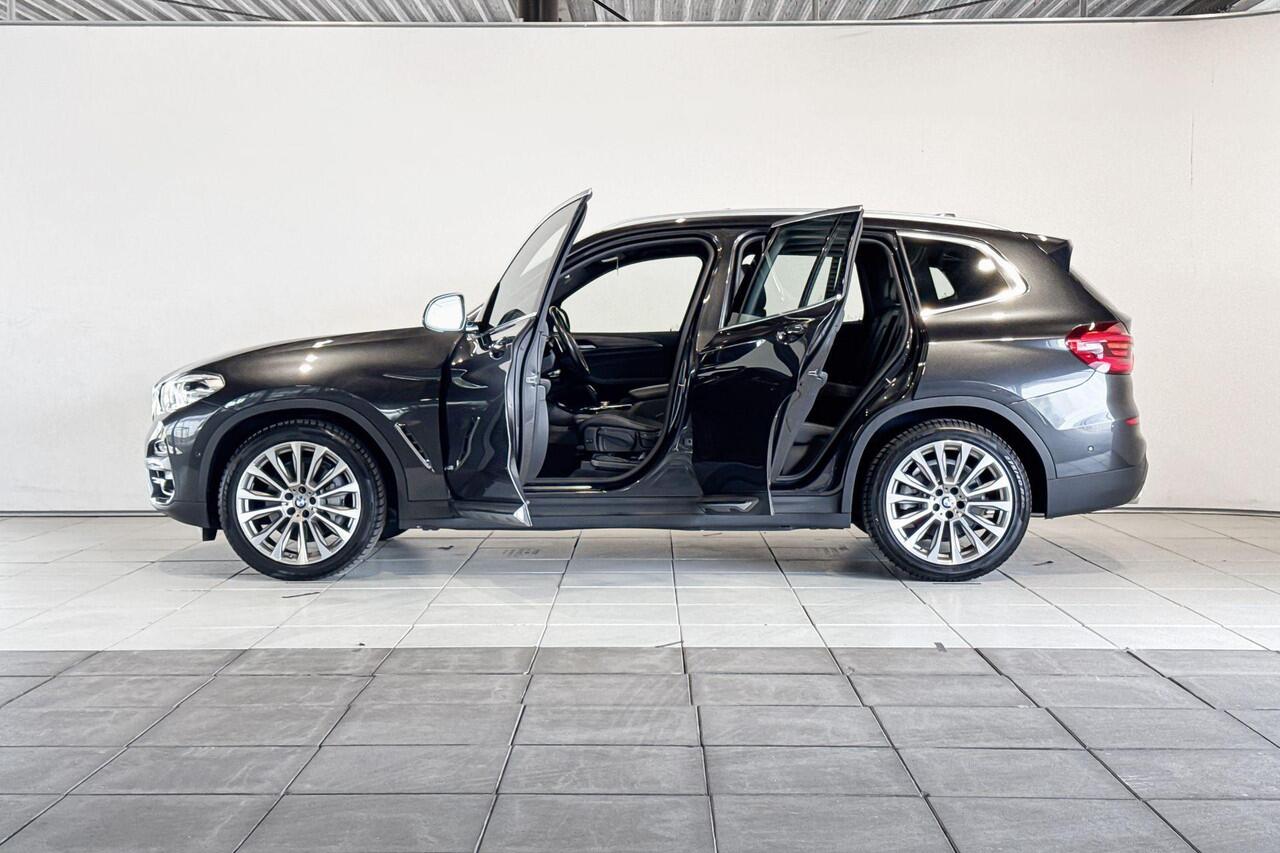BMW X3 xDrive30i High Executive Launch Edition Aut. | Selections