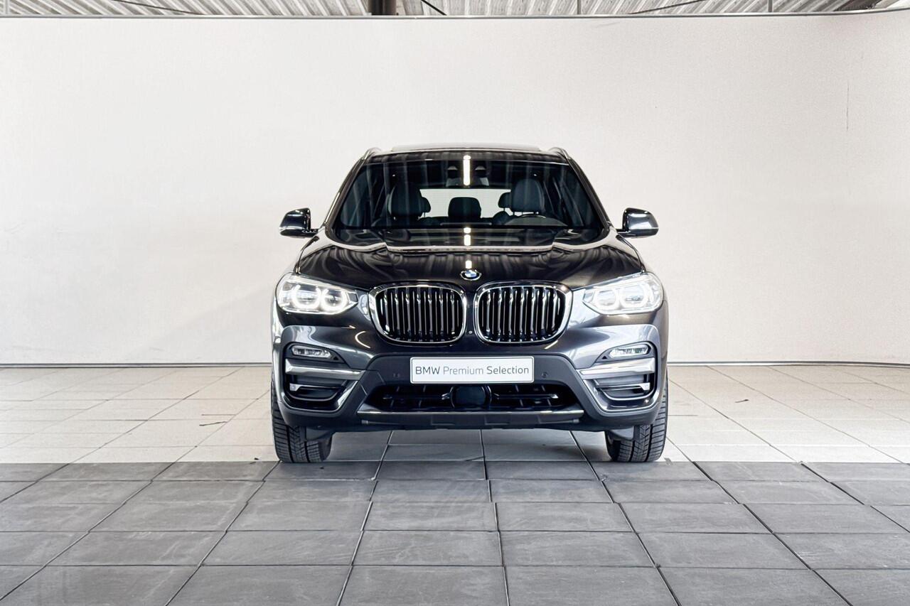 BMW X3 xDrive30i High Executive Launch Edition Aut. | Selections