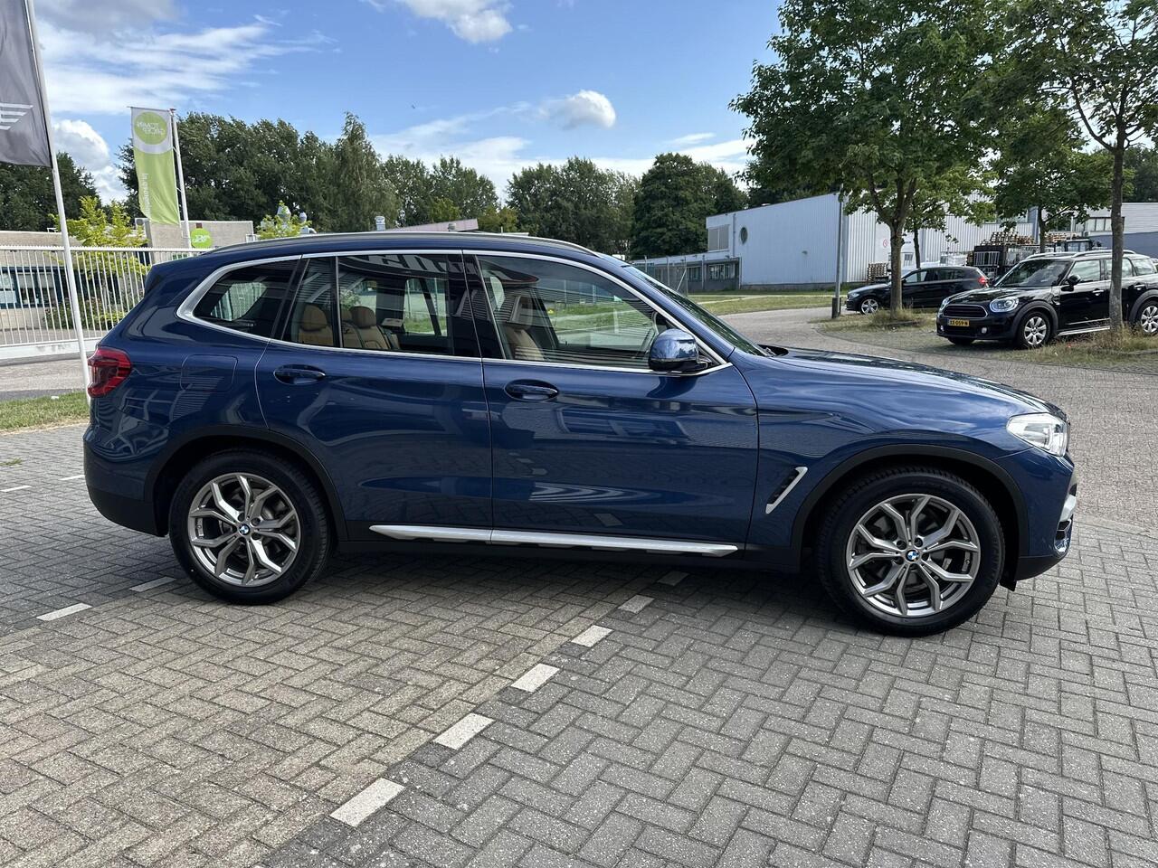 BMW X3 xDrive20i High Executive X-Line | Trekhaak | Panodak | Vol opties
