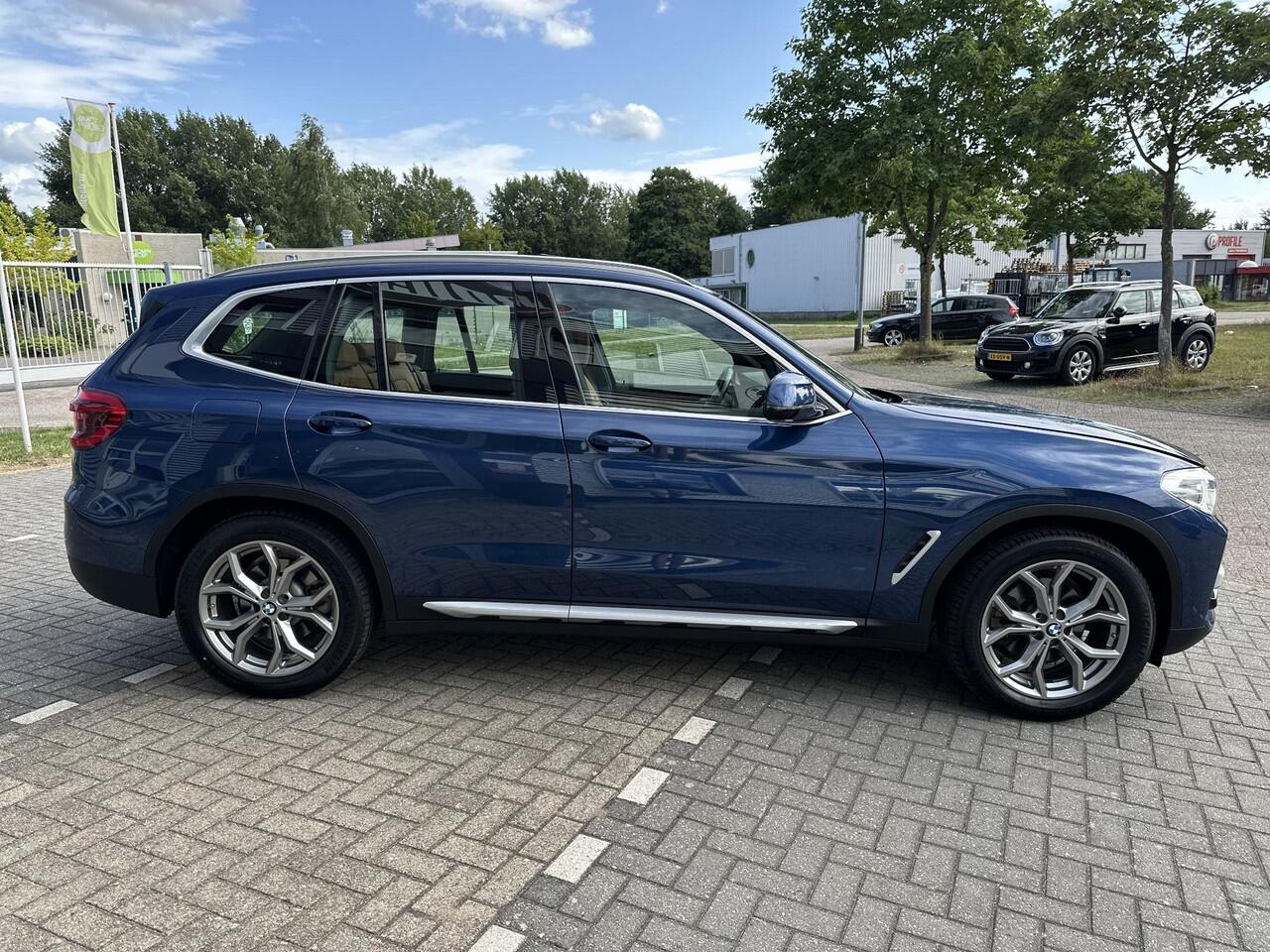 BMW X3 xDrive20i High Executive X-Line | Trekhaak | Panodak | Vol opties