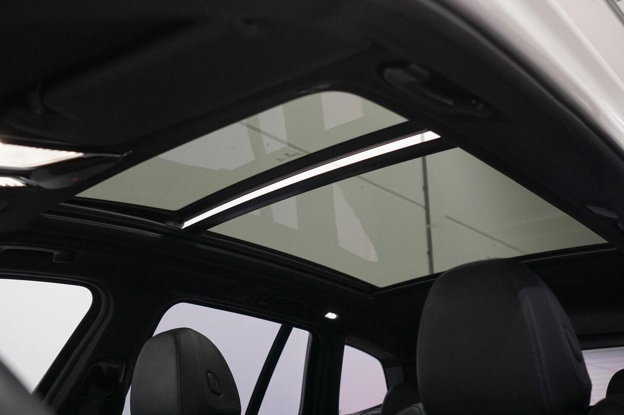 BMW X3 xDrive20i M-Sport | Panoramadak | Elektr. Trekhaak | Elektr. Stoelen