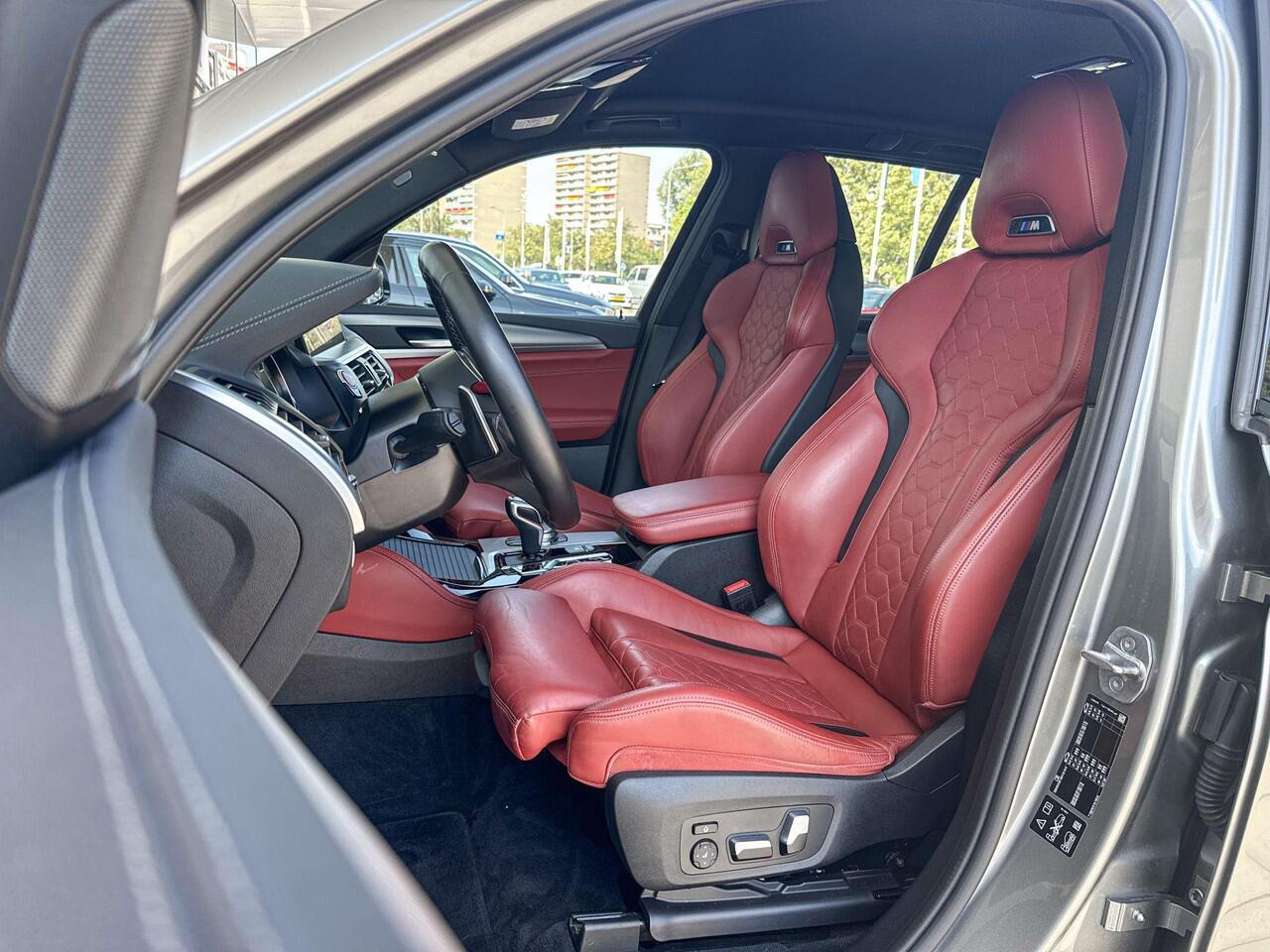 BMW X3 M Competition Comfort Acces / Geluids Isolerende Ramen / Electrisch Verstelbare Voorstoelen / Adaptieve Led Koplampen / Driving Assistant Plus / Parking Assistant Plus / Head Up Display / Harman Kardon / M-Drivers Package / M Competition Package