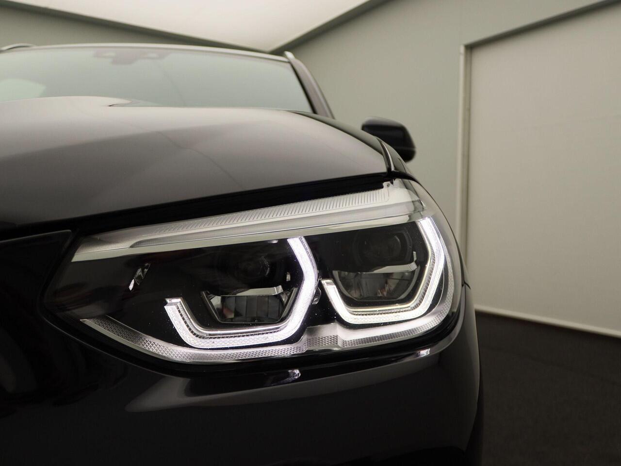 BMW X3 xDrive30e High Executive | M Sportpakket | Audio Media Pack | Parking Pack | Safety Pack | BMW Personal CoPilot Pack | 19''