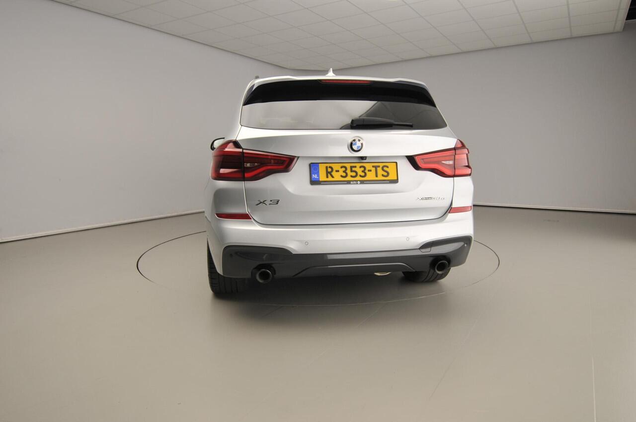 BMW X3 xDrive30e M-Sportpakket / Trekhaak / Panoramadak / Leder / Camera / HIFI / Parkassist / Alu wielen 20 inch