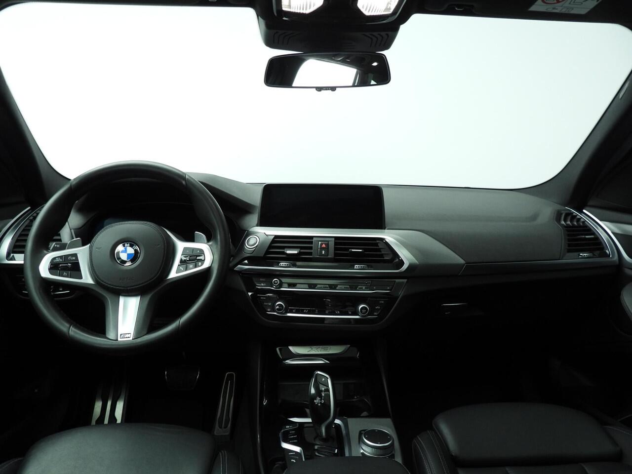 BMW X3 xDrive30e M-Sportpakket / Trekhaak / Panoramadak / Leder / Camera / HIFI / Parkassist / Alu wielen 20 inch