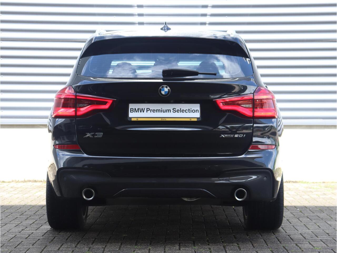 BMW X3 xDrive20i | High Executive | M Sportpakket | Trekhaak | Parking Pack | Audio Media Pack | Head-Up | Comfort Acces | Stuurwielverwarming | 20'' LMV