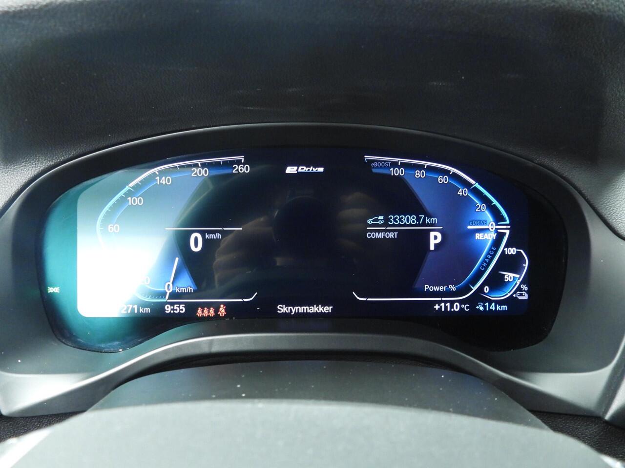 BMW X3 xDrive30e | LED | Leder |Navigatie | Sportstoelen | Stoelverwarming | Shadow line | hifi speakers | Alu 18 inch