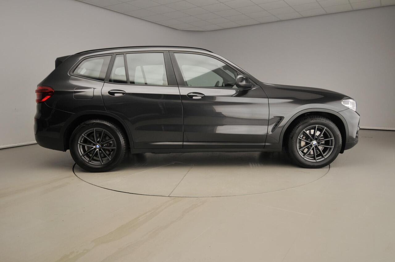 BMW X3 xDrive30e | LED | Leder |Navigatie | Sportstoelen | Stoelverwarming | Shadow line | hifi speakers | Alu 18 inch