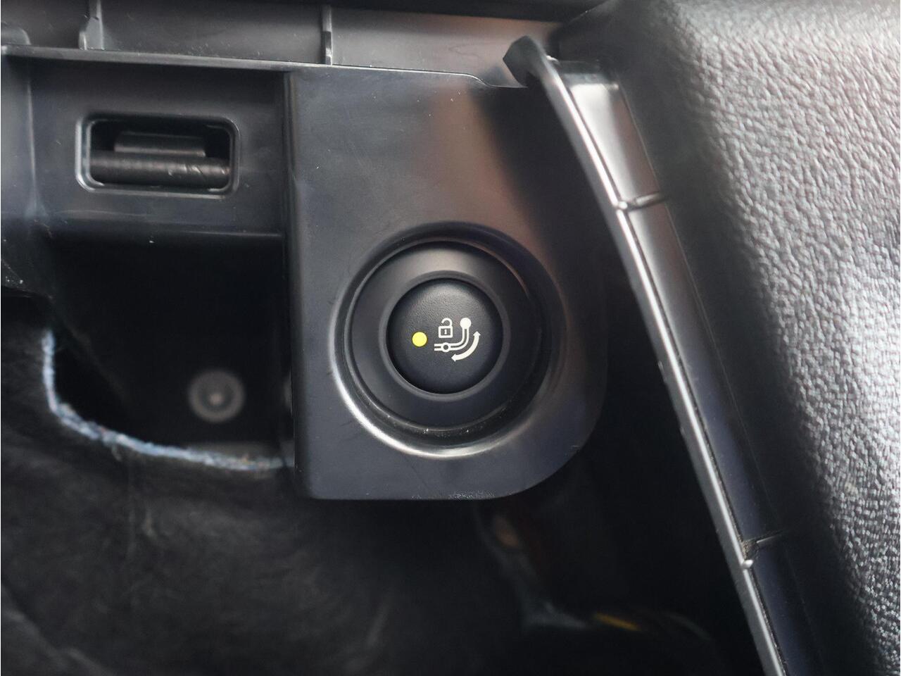 BMW X3 xDrive20i High Executive M-Sportpakket / Pano / Trekhaak / HUD / HIFI /