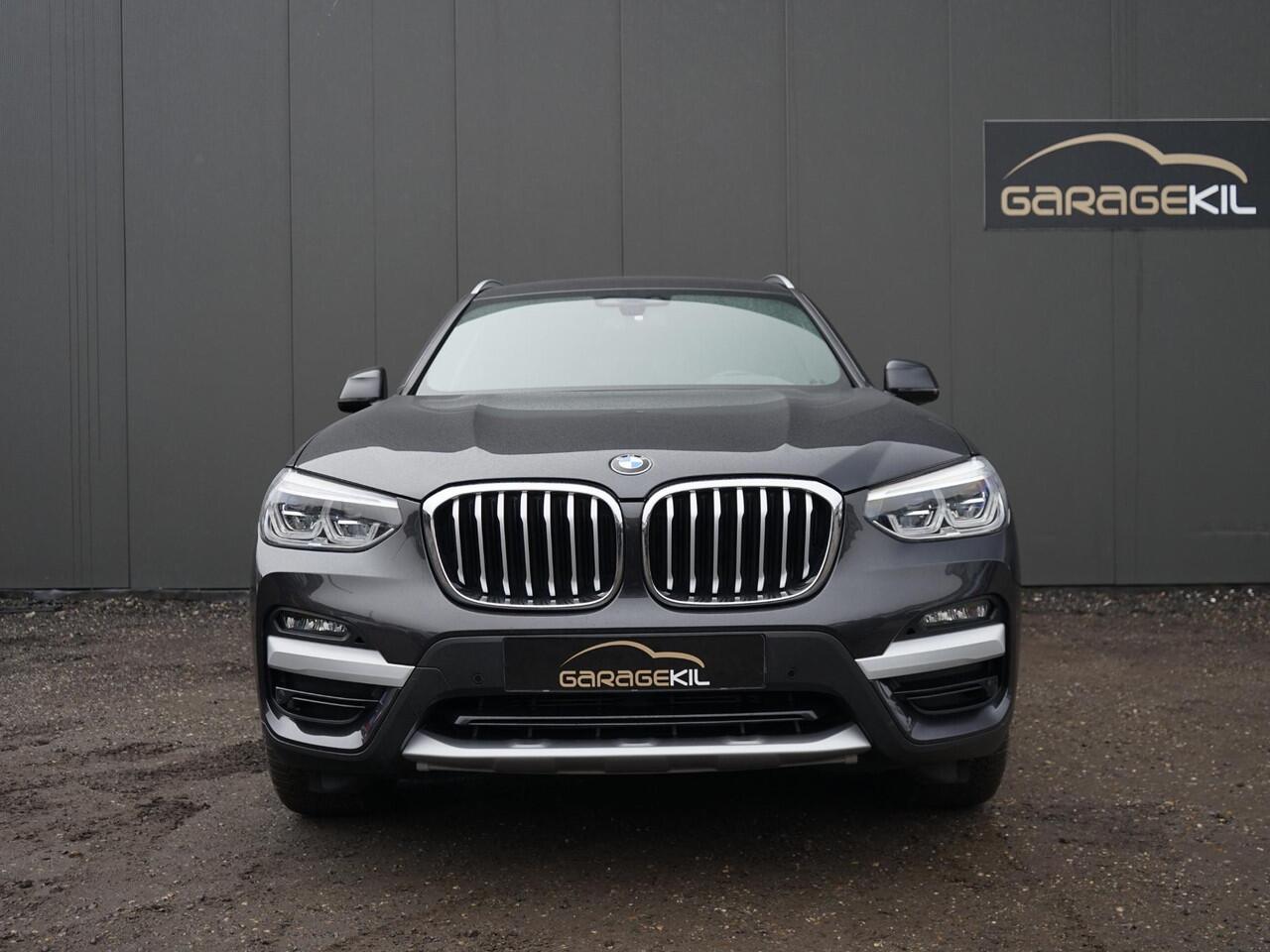 BMW X3 xDrive30e High Executive BMW Live Dashboard Professional / Harman-Kardon / Sportstoelen / Privacy glass / 19'' LM velgen / LED / Stoel+stuur verw. /