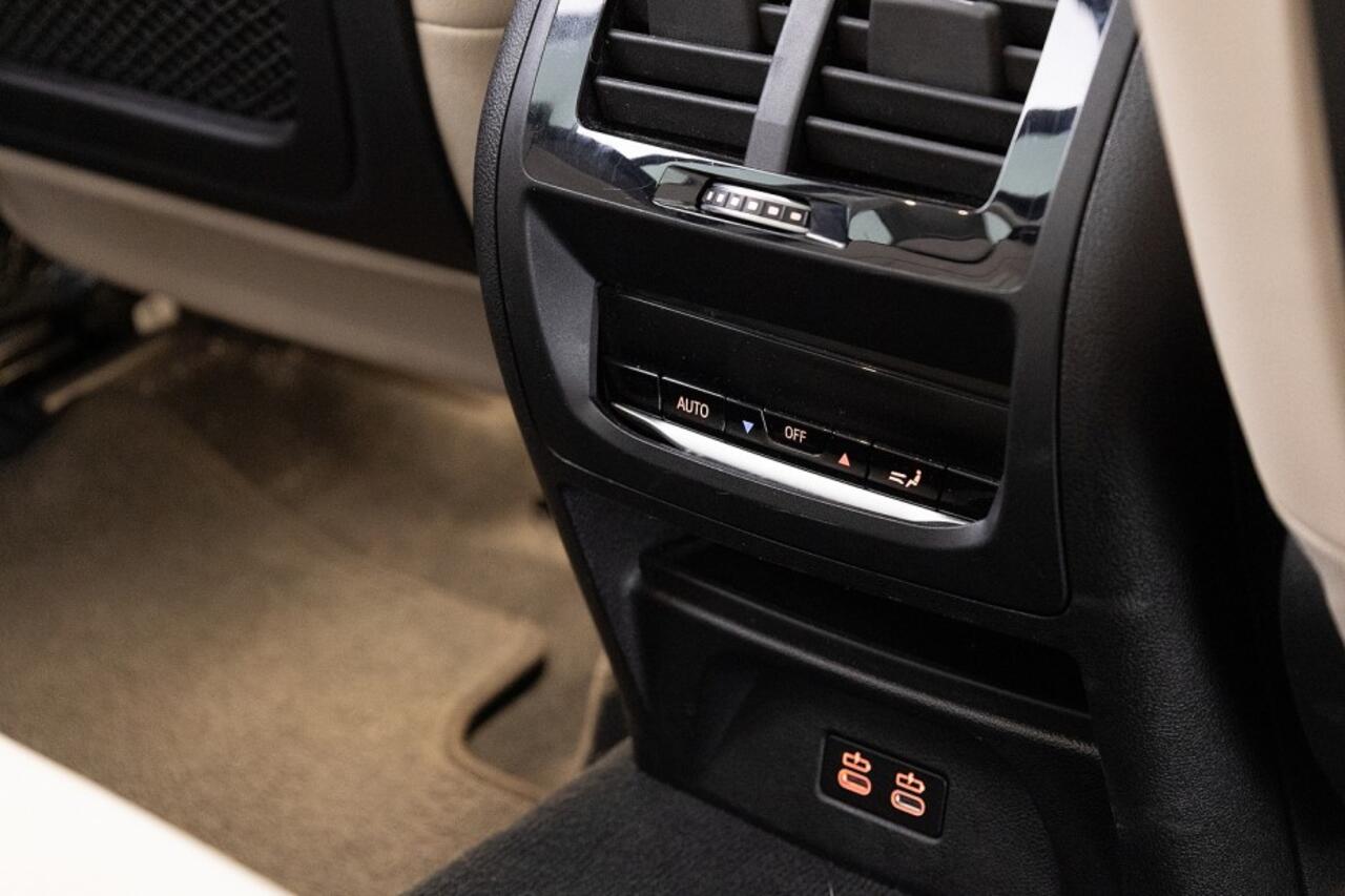 BMW X3 xDrive30e High Executive | PANORAMADAK | LEDER | Head-Up | PHEV