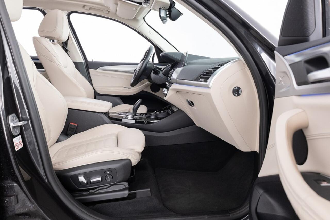 BMW X3 xDrive30e High Executive | PANORAMADAK | LEDER | Head-Up | PHEV