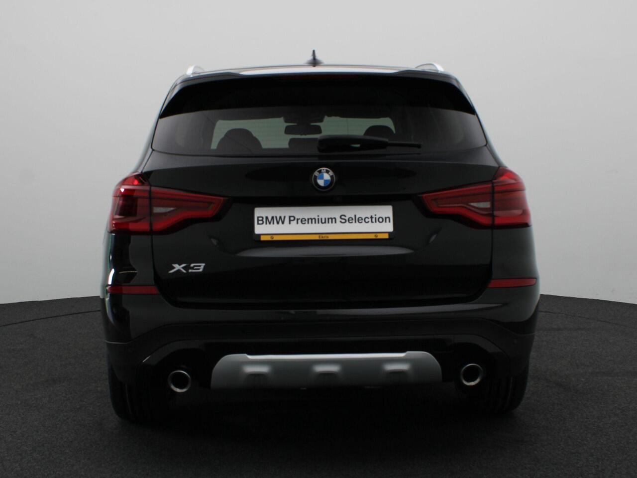 BMW X3 xDrive20i High Executive | Stuurwielrand Verwarmd | Trekhaak | Driving Assistant | Head-Up Display | DAB | HiFi | 19''