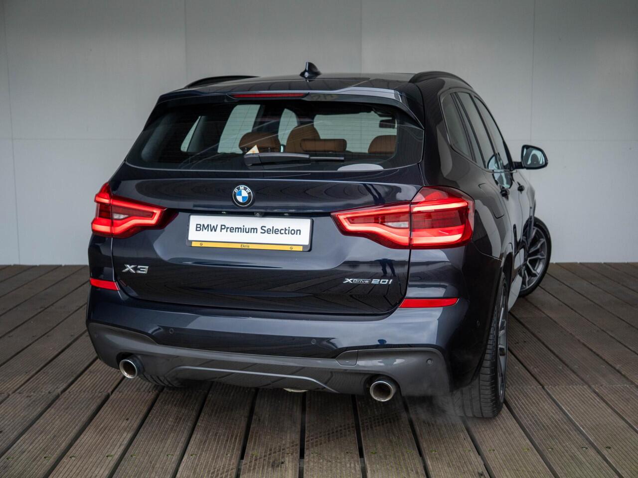 BMW X3 xDrive20i | High Executive | M Sport | Stuurwielrand Verwarmd | Head-Up Display | Stoelverwarming | Panoramadak | 20''
