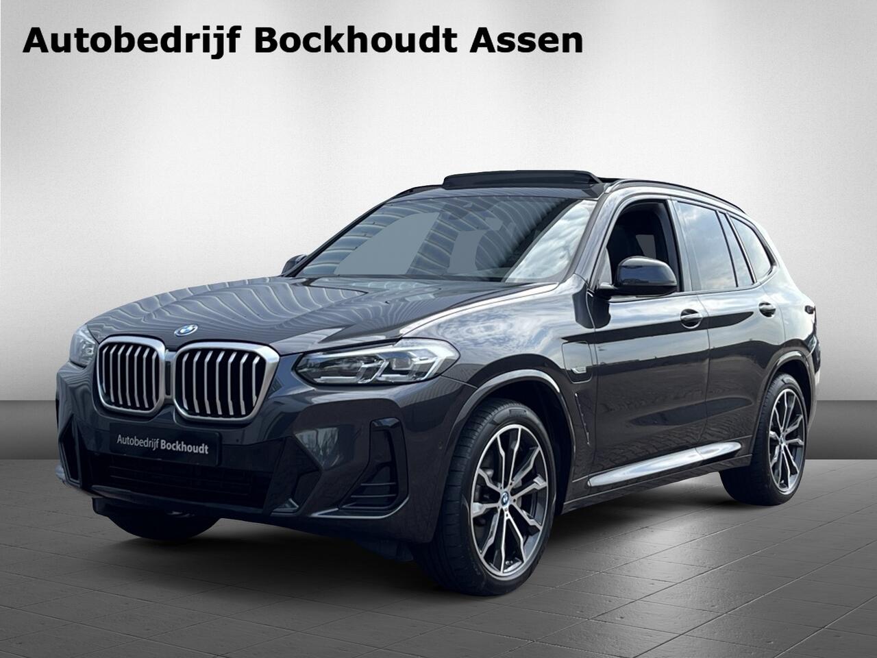 BMW X3 xDrive30e M-Sport High Executive | Nw Model | Panorama Dak