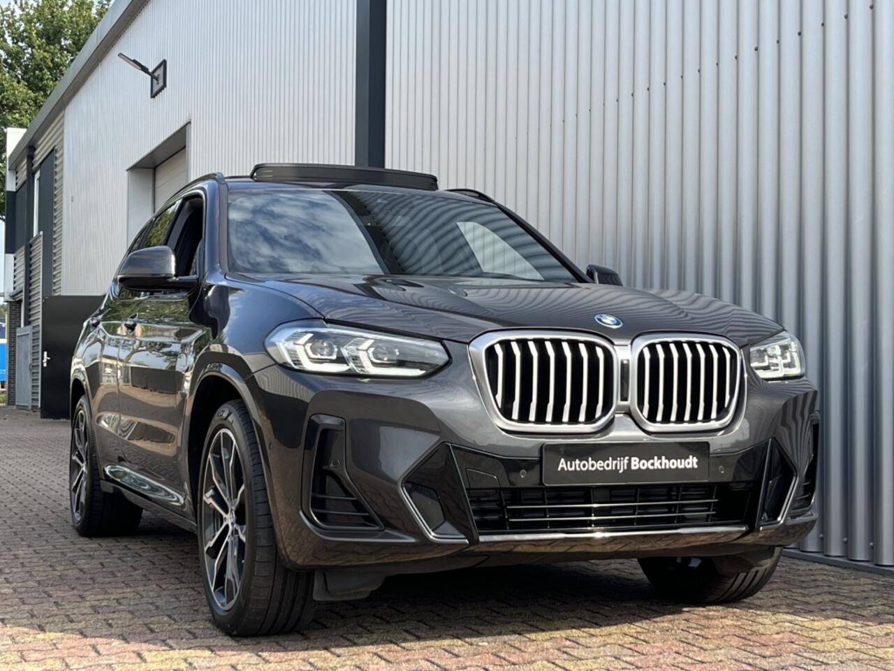 BMW X3 xDrive30e M-Sport High Executive | Nw Model | Panorama Dak