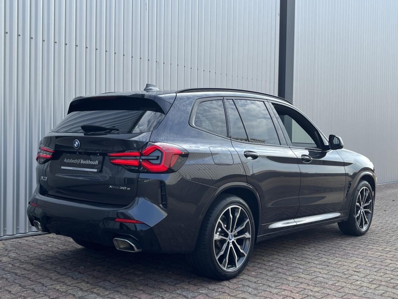 BMW X3 xDrive30e M-Sport High Executive | Nw Model | Panorama Dak