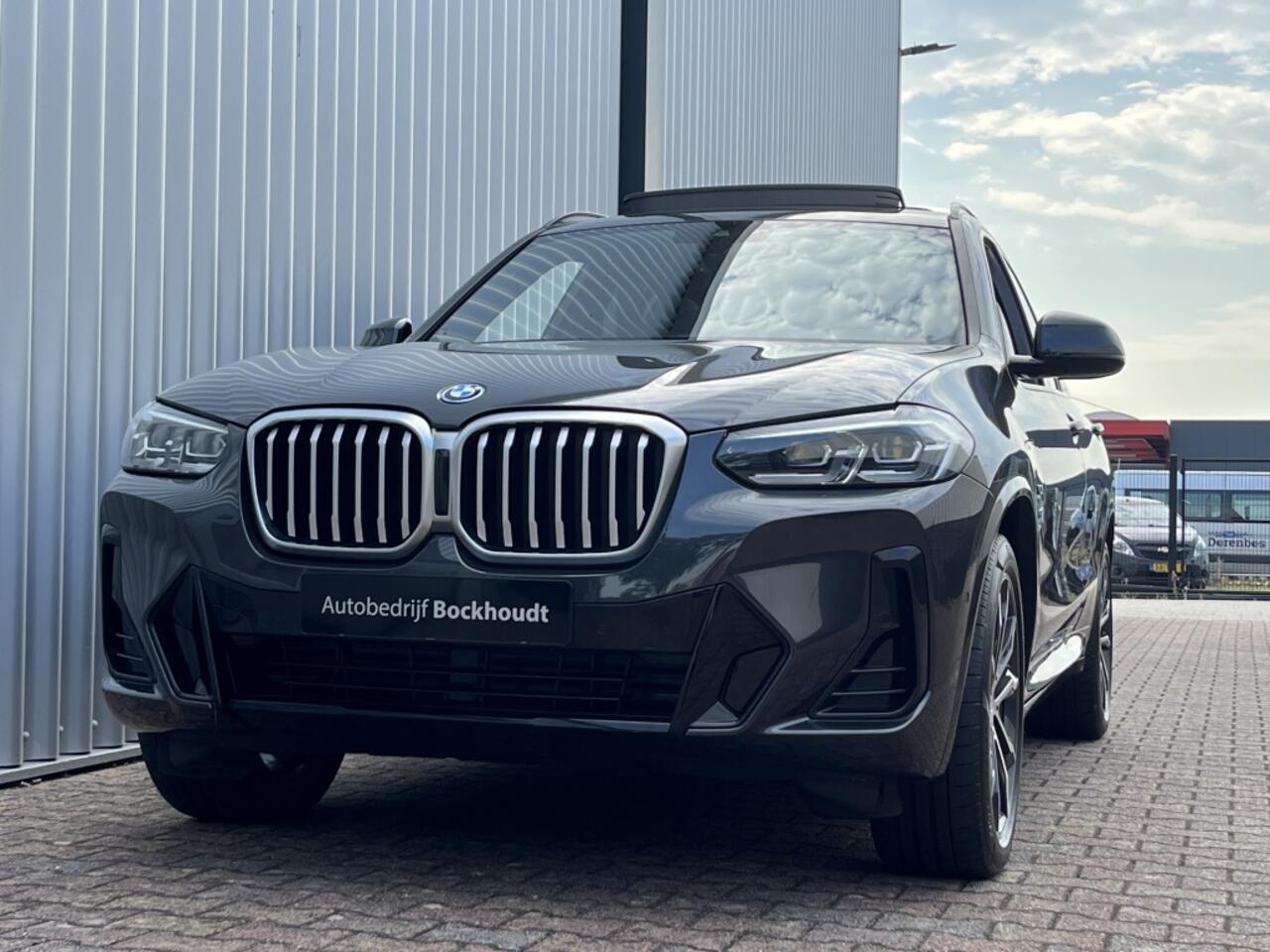 BMW X3 xDrive30e M-Sport High Executive | Nw Model | Panorama Dak