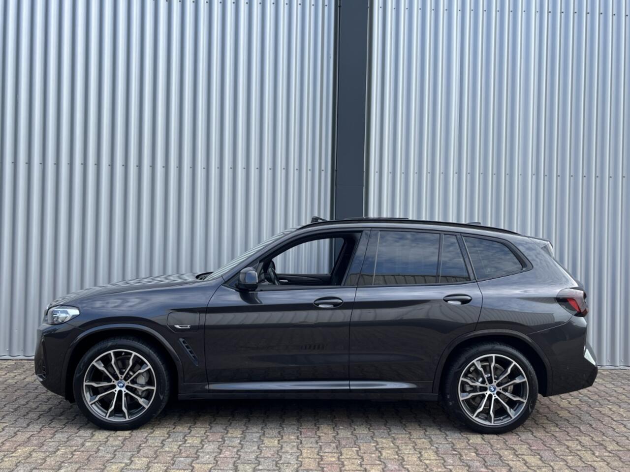 BMW X3 xDrive30e M-Sport High Executive | Nw Model | Panorama Dak