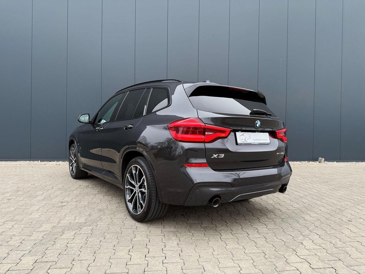 BMW X3 xDrive30e M-sport / pano / head up / M sportstoel