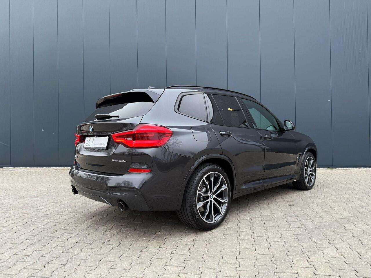 BMW X3 xDrive30e M-sport / pano / head up / M sportstoel