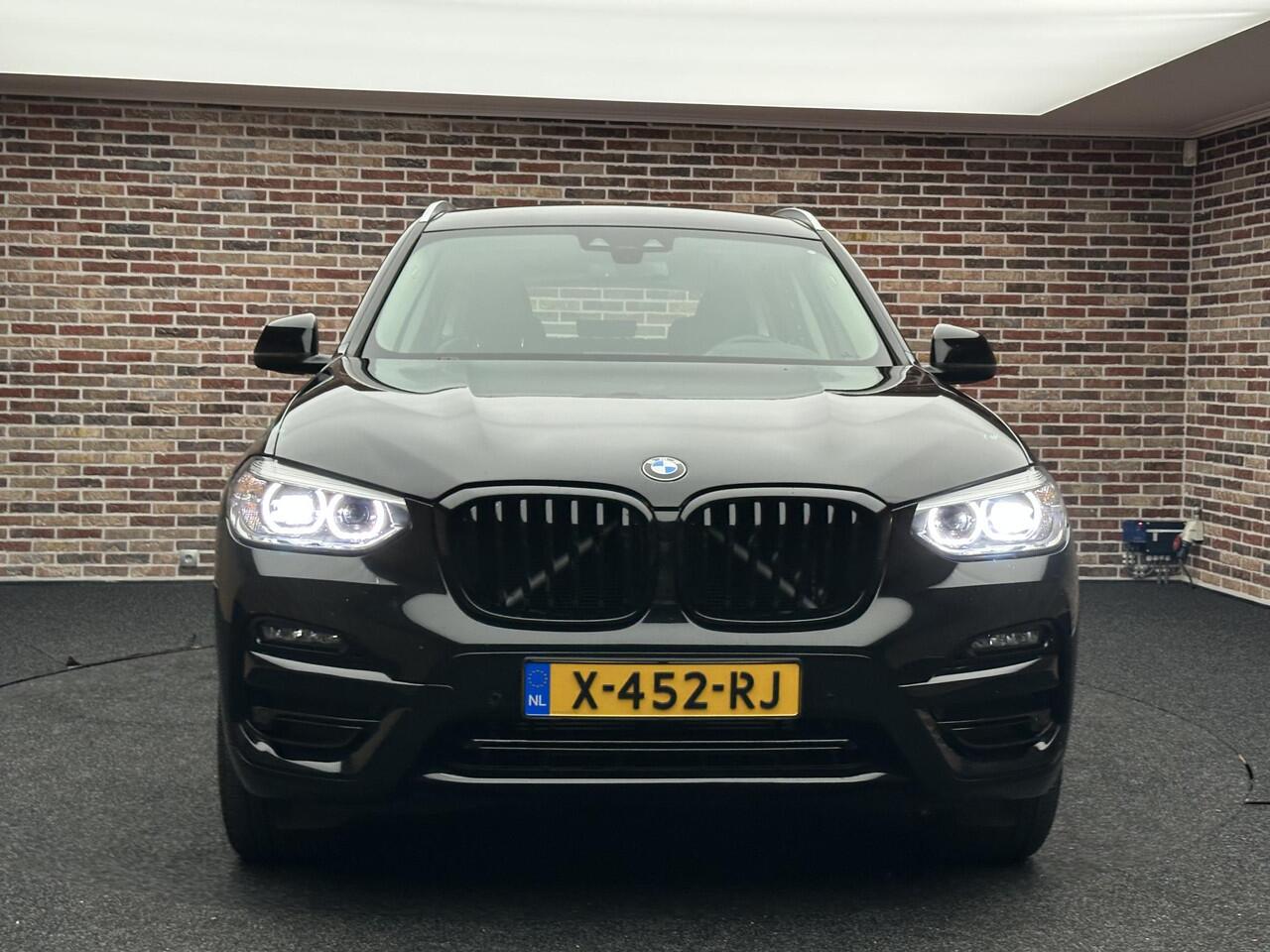 BMW X3 xDrive30e eDrive Edition | Head-up| CarPlay| Stuurverwarming|