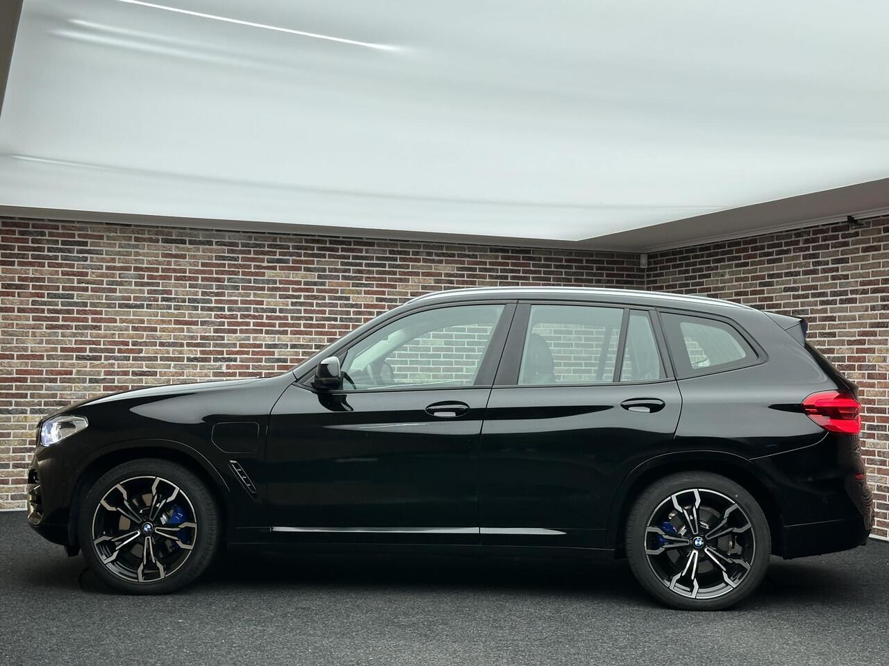 BMW X3 xDrive30e eDrive Edition | Head-up| CarPlay| Stuurverwarming|