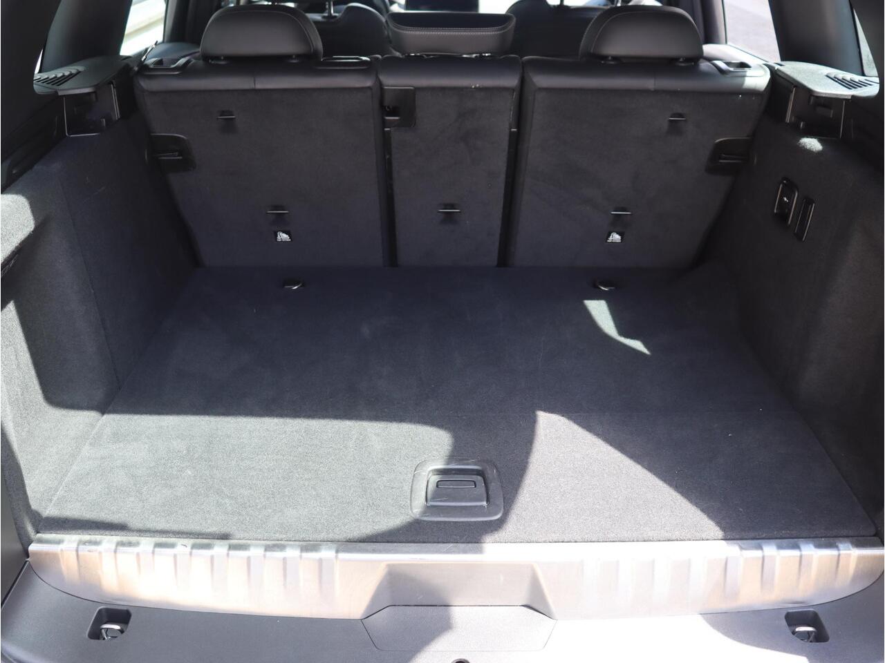 BMW X3 xDrive30e | High Executive | M Sportpakket | Parking Pack | Hi-Fi | Sportstoelen | Adaptive LED | Climate Control | 19'' LMV