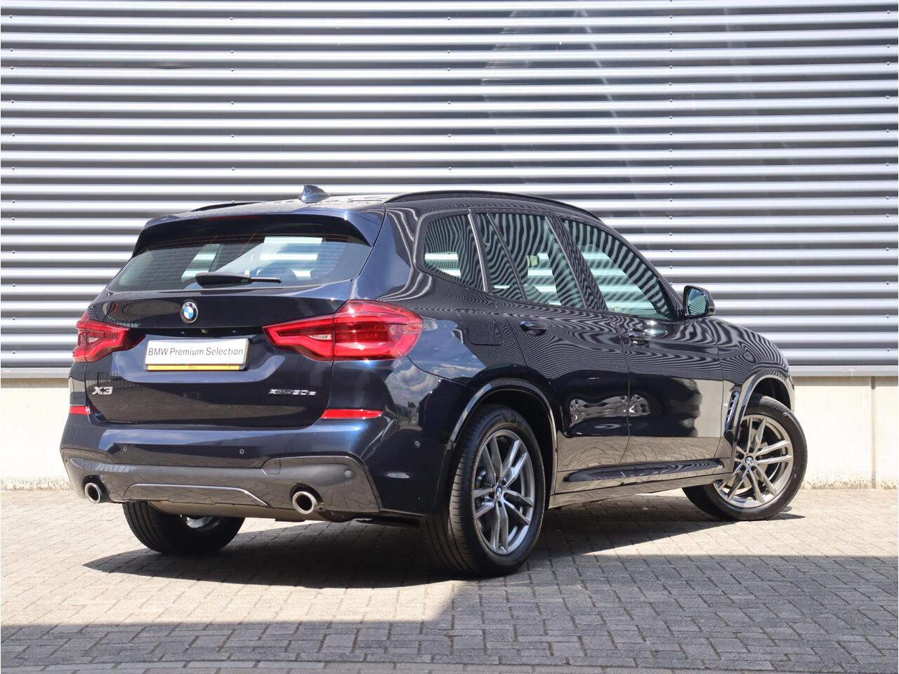BMW X3 xDrive30e | High Executive | M Sportpakket | Parking Pack | Hi-Fi | Sportstoelen | Adaptive LED | Climate Control | 19'' LMV