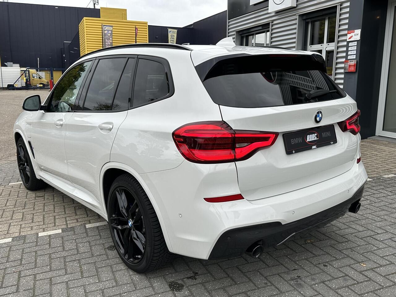 BMW X3 xDrive30e High Executive M-sport | Panodak | Trekhaak | Active cruise
