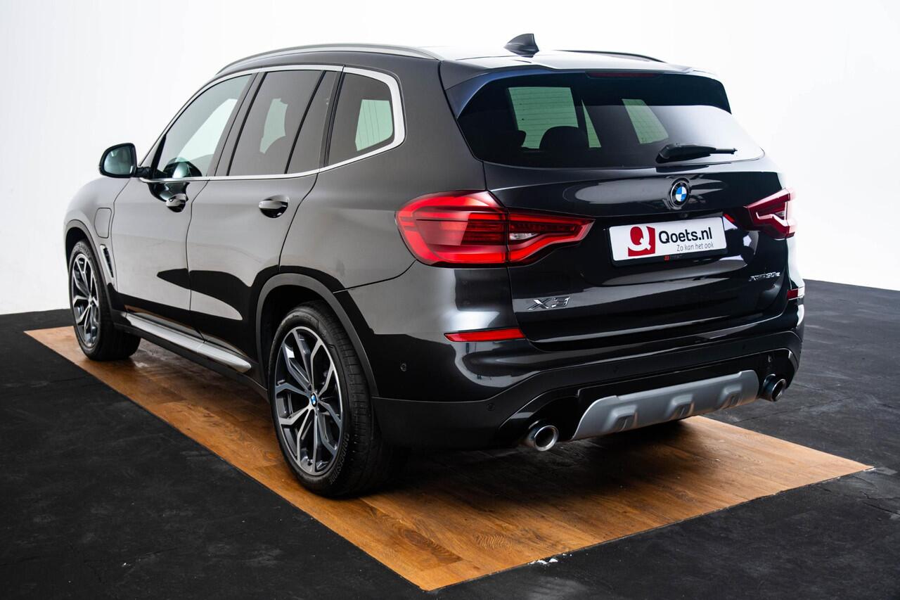 BMW X3 xDrive30e High Executive xLine - Trekhaak - Panoramadak - Parking/Driving Assistant Plus - Elektrisch verstelbare/verwarmde stoelen - Head up - Hifi - Sportstoelen - Comfort Access - Active Protection -