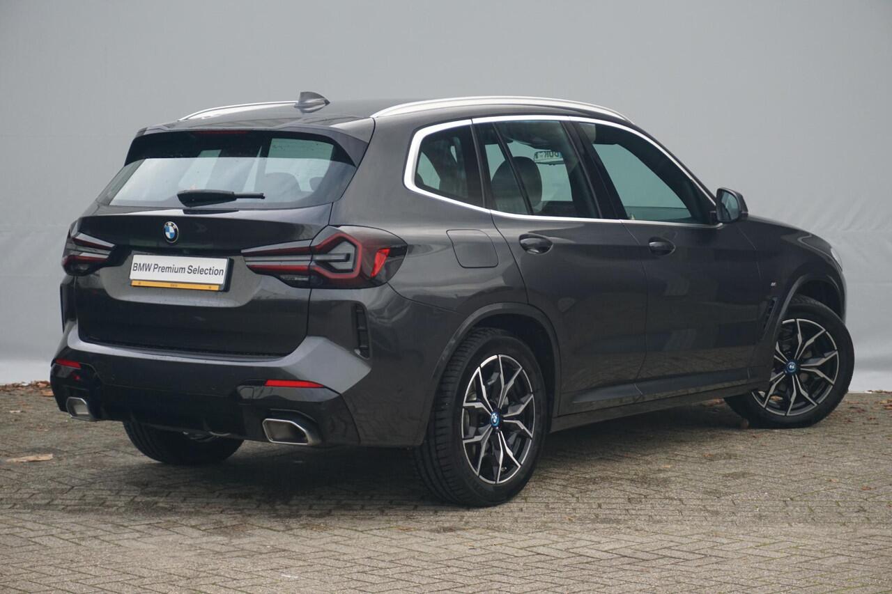 BMW X3 xDrive20i M Sportpakket 20'' / Laserlight / Head-Up Display / HiFi System / Elektrisch verstelbare voorstoelen