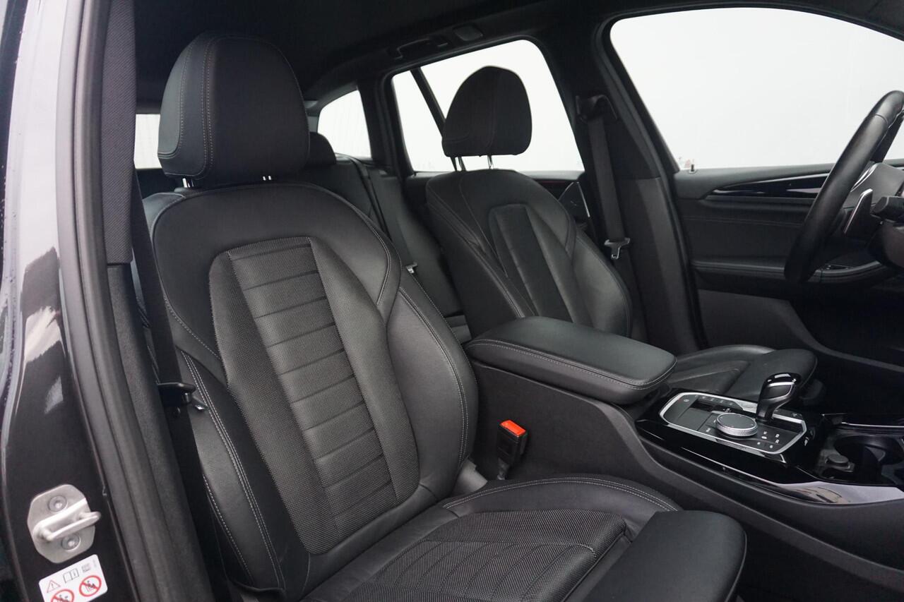 BMW X3 xDrive20i M Sportpakket 20'' / Laserlight / Head-Up Display / HiFi System / Elektrisch verstelbare voorstoelen