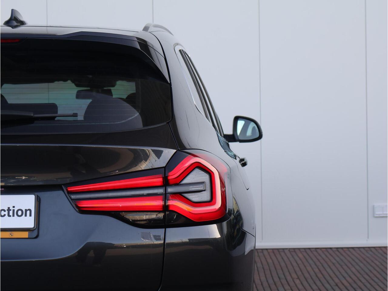 BMW X3 xDrive30i High Executive Luxuryline / Head Up Display / HIFI / Panoramadak /Comfort Access / 21 '' /