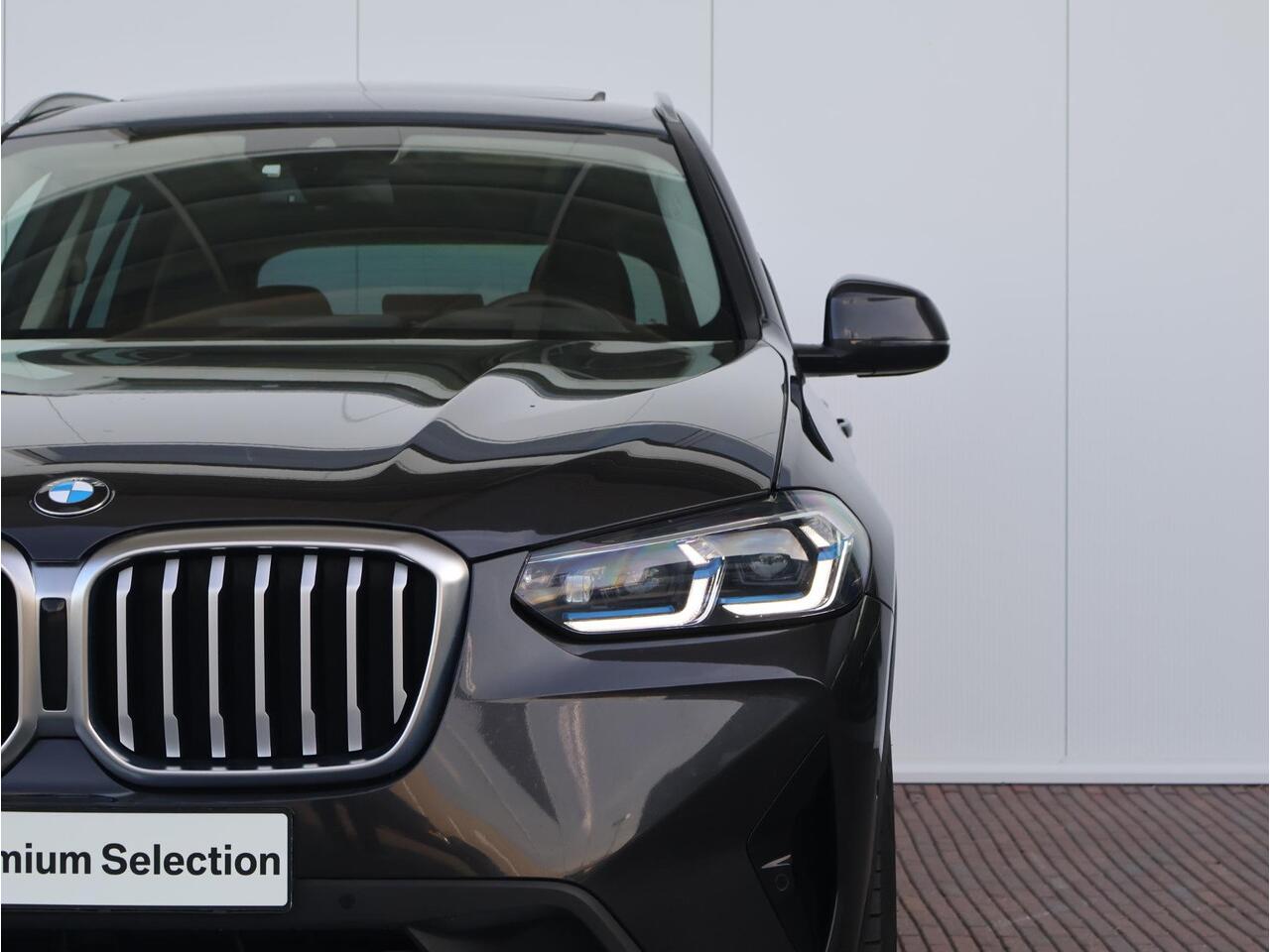 BMW X3 xDrive30i High Executive Luxuryline / Head Up Display / HIFI / Panoramadak /Comfort Access / 21 '' /
