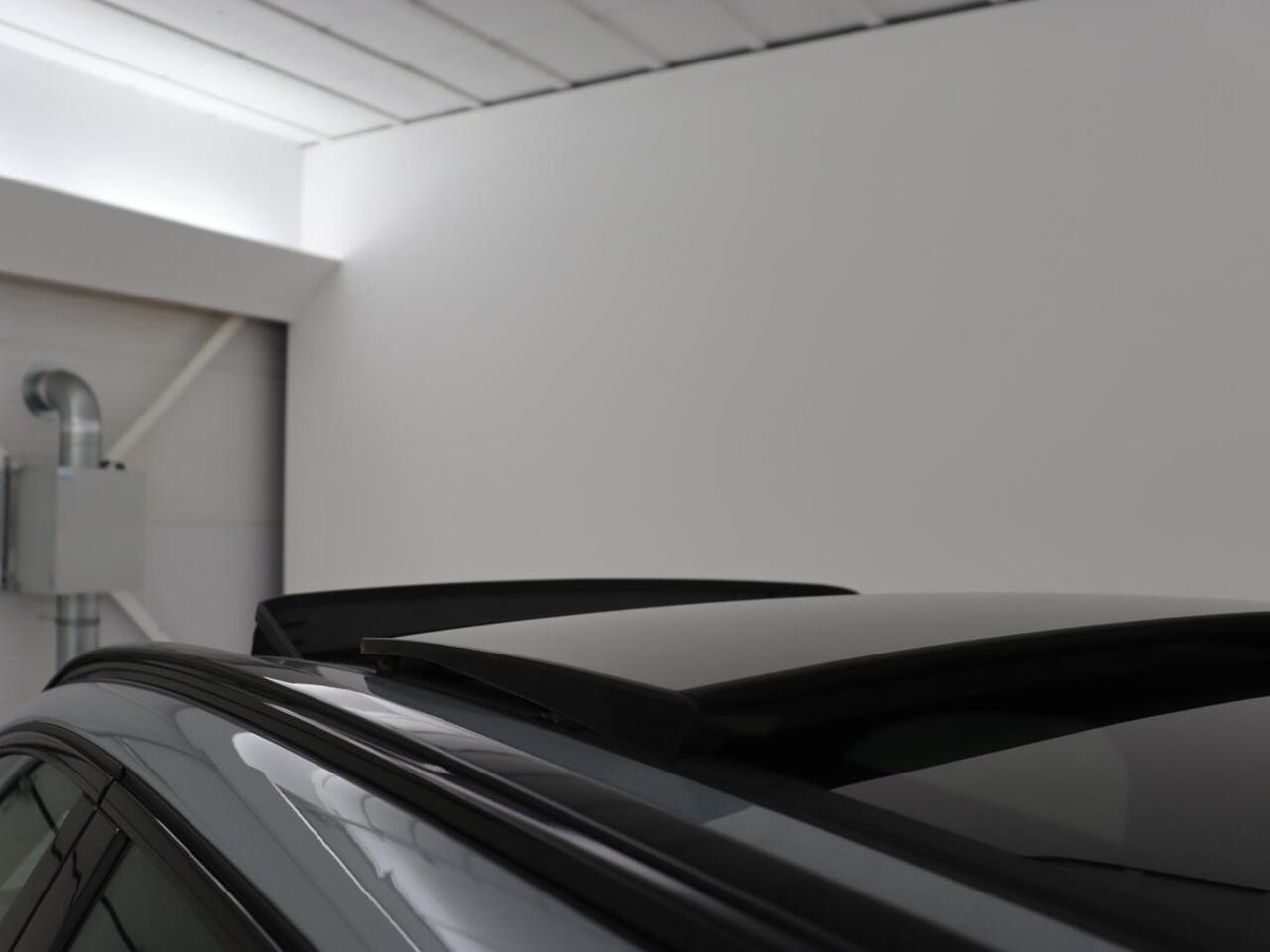 BMW X3 xDrive30e M Sport | Panoramadak | Leder | Stoelverwarming | Camera | Sportstoelen | Carplay | 20'' | Navigatie | Live Cockpit