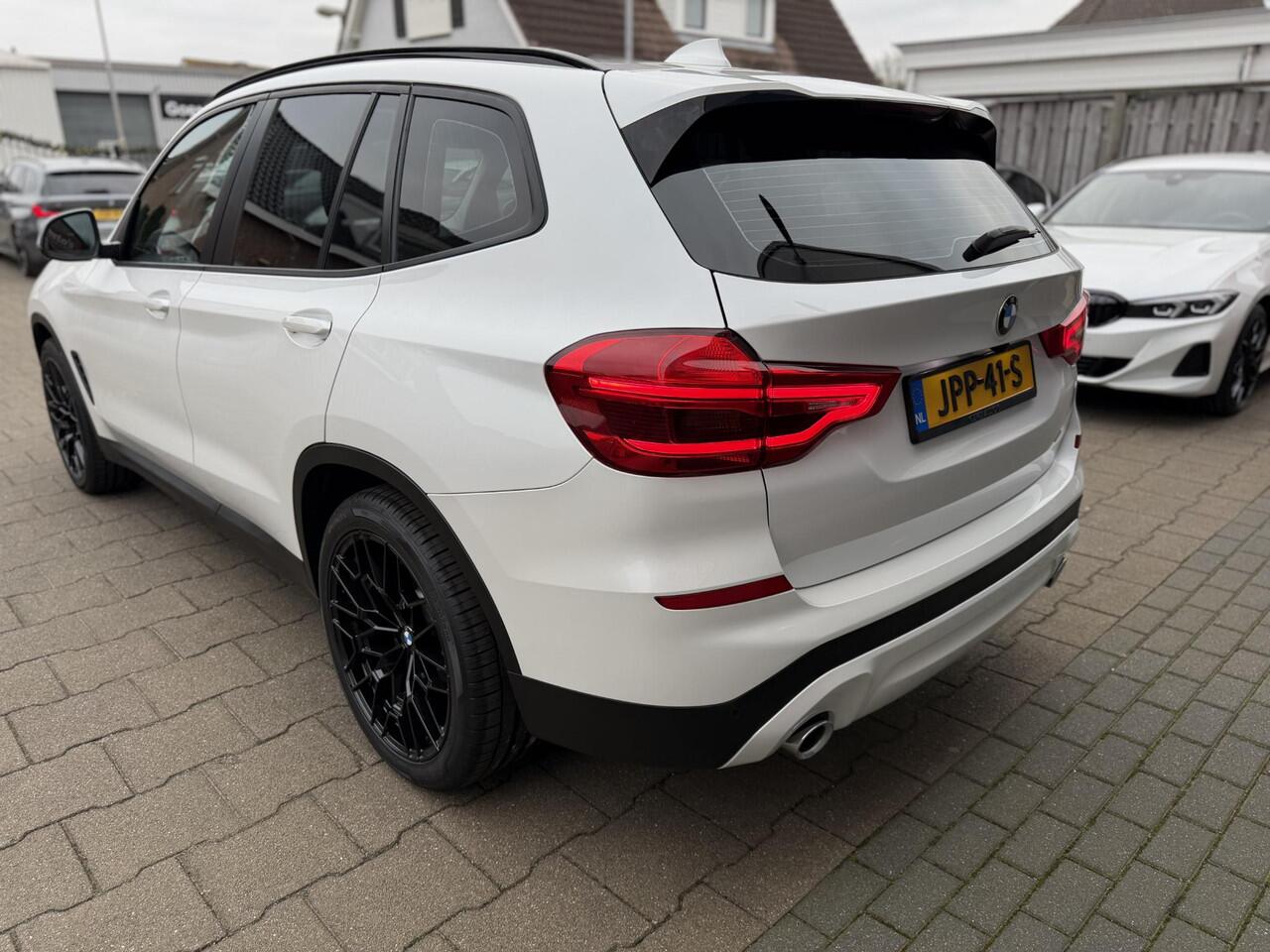 BMW X3 xDrive20i Executive HUD-Elek.Trekhaak-Memory