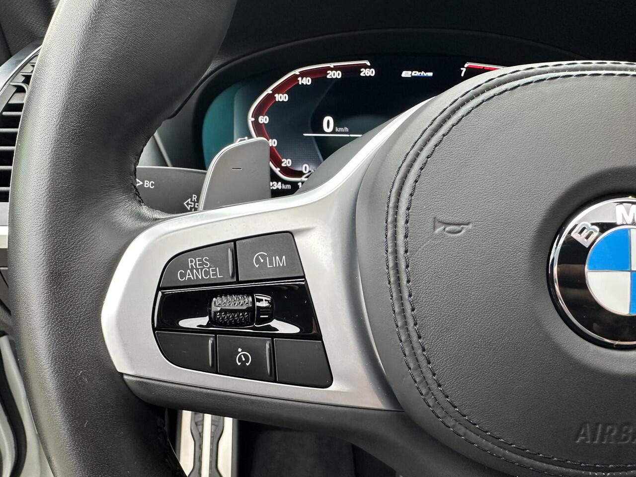 BMW X3 xDrive30e High Executive M-sport | Panodak | Trekhaak | Active cruise