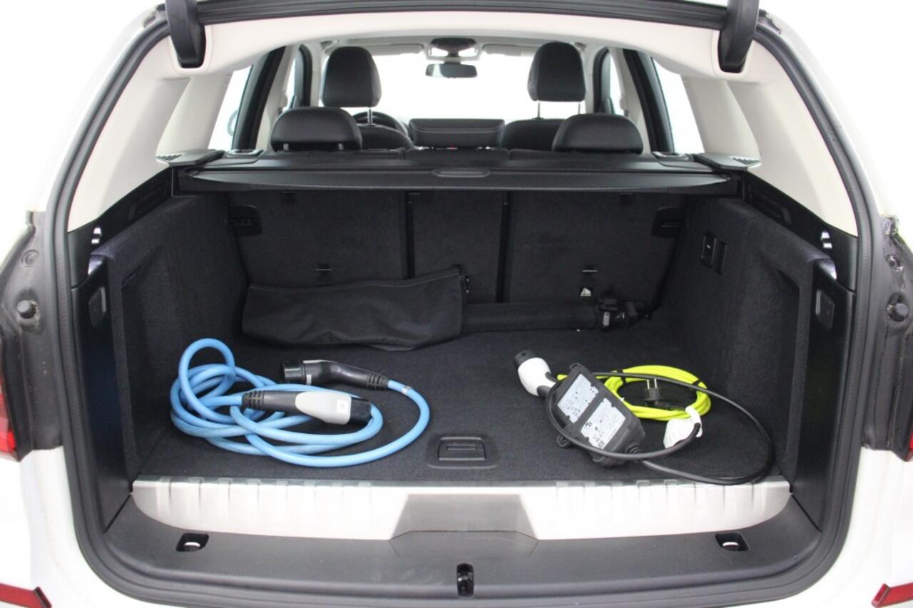 BMW X3 xDrive30e Bns Ed. Plus - Digitaal Cockpit, Carplay, Navi, Leer, Stoelverw.