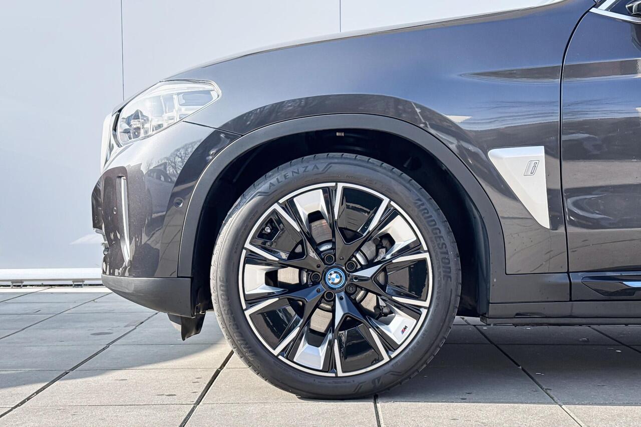BMW X3 iX3 High Executive 20 Inch / Comfort Acces / Stoelverwarming / Adaptieve Led Koplampen / Driving Prof / Harman Kardon / Parking Plus / Head Up Display