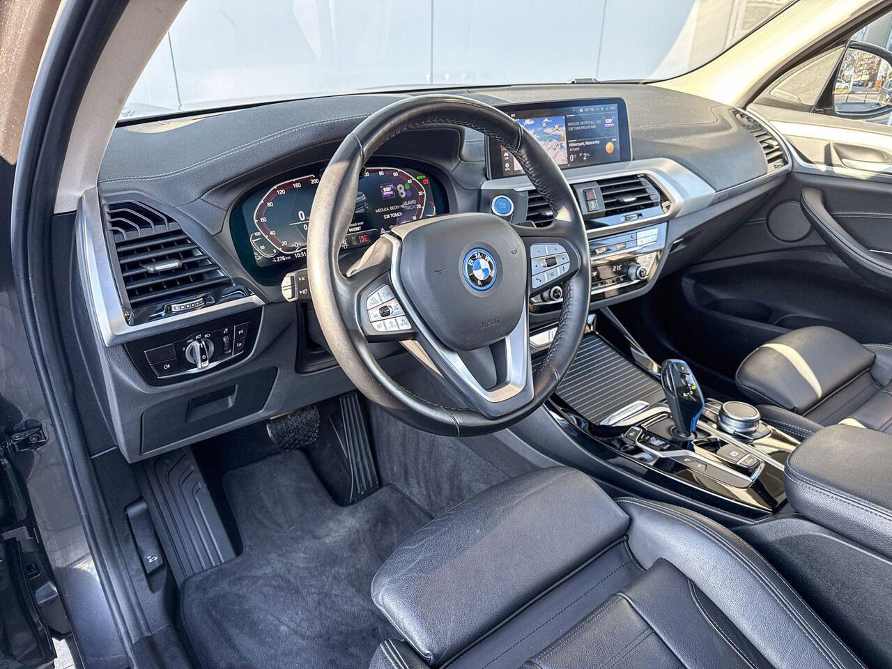 BMW X3 iX3 High Executive 20 Inch / Comfort Acces / Stoelverwarming / Adaptieve Led Koplampen / Driving Prof / Harman Kardon / Parking Plus / Head Up Display