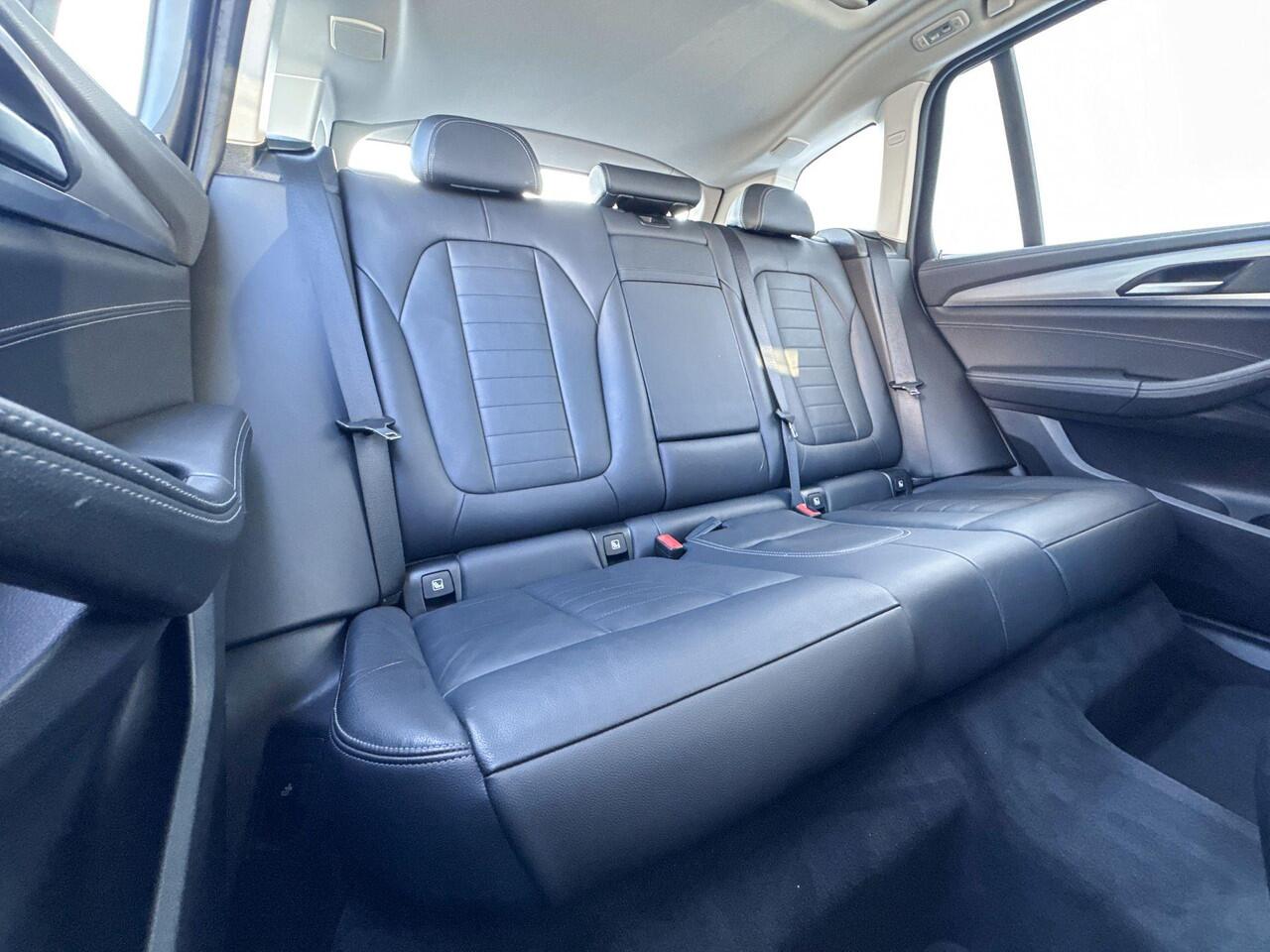 BMW X3 iX3 High Executive 20 Inch / Comfort Acces / Stoelverwarming / Adaptieve Led Koplampen / Driving Prof / Harman Kardon / Parking Plus / Head Up Display