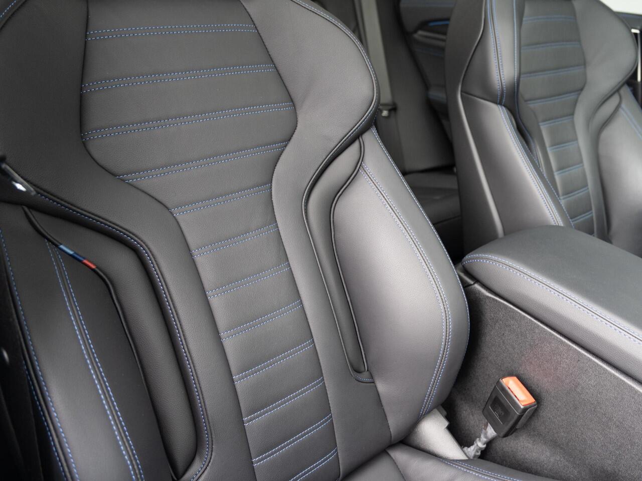 BMW X3 xDrive30e | M Sportpakket | M Sport Stoelen | Head-Up Display | Panoramadak | Stuurwielrand verwarmd | Comfort Access | Achteruitrijcamera | 21''