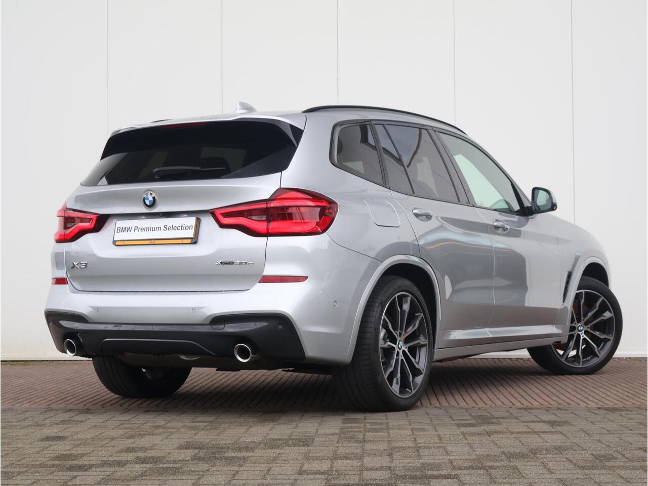 BMW X3 xDrive30e eDrive Edition High Excutive/ M Sportpakket/ Panoramadak elektrisch/ Head up/ Harman Kardonspeakersysteem